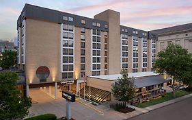 Courtyard By Marriott Pittsburgh University Center